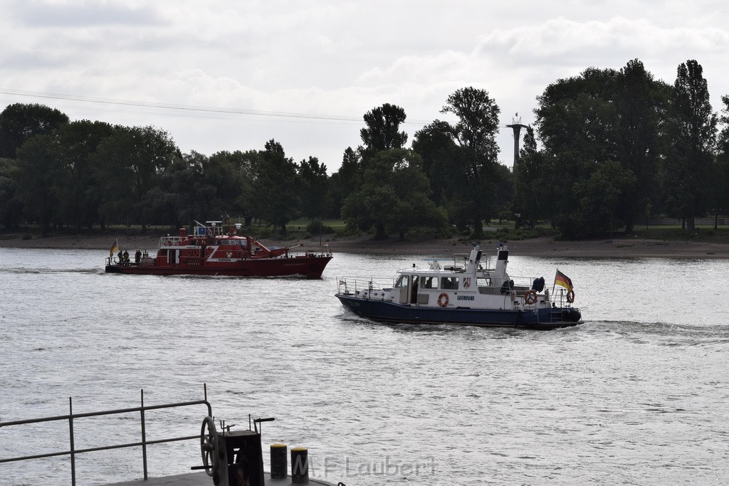 Schiff 1 Koeln in Hoehe der Koelner Zoobruecke P248.JPG - Miklos Laubert